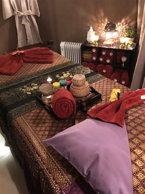 888 Thai Massage .